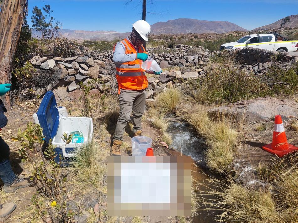 Muestreo de agua, punto CAG-02